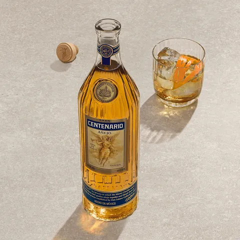 Centenario Añejo