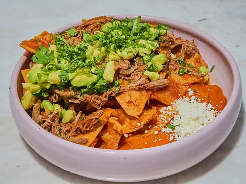 Chilaquiles con birria