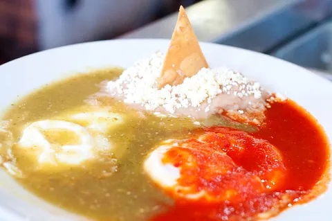 Huevos Divorciados