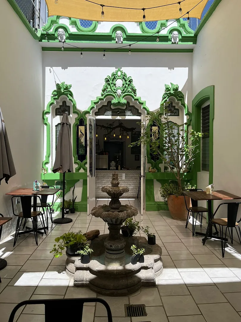 Garabato Café hero image