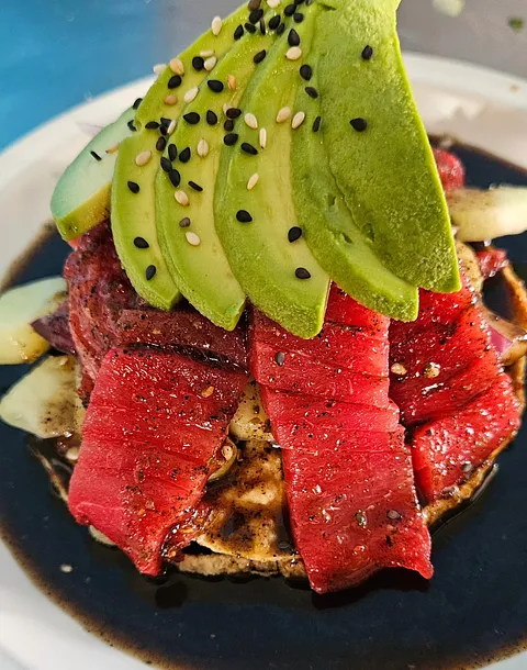 Tostada de atún con aguachile