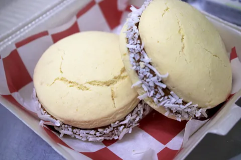 ALFAJOR DE MAICENA CASERO