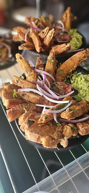 Chicharrón  mar y puerco