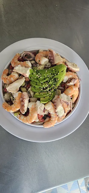 Ceviche mixto con pulpo