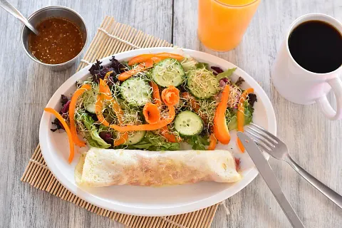 Omelette solo claras con ensalada