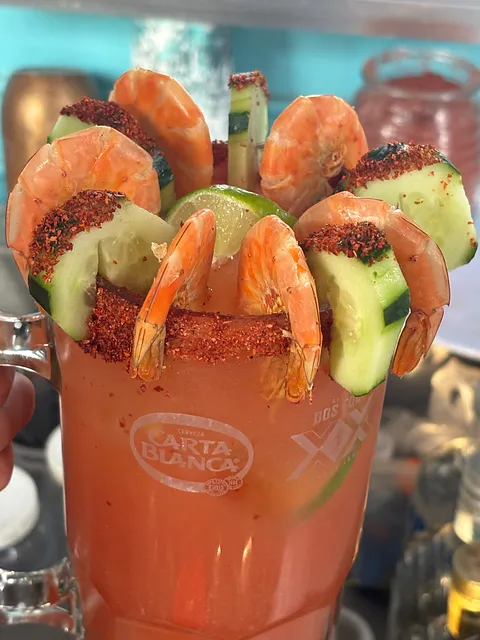 Michelada  de camarón