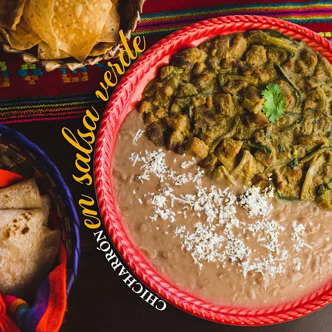 Chicharrón en salsa verde