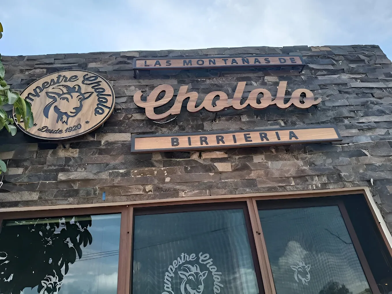 Birrieria Chololo Mazamitla hero image