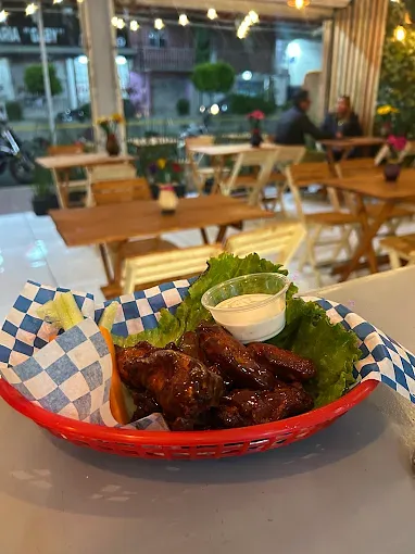 Alitas y Boneless 8 Piezas