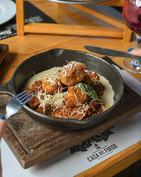 SPAGHETTI CON ALBÓNDIGAS INVERTIDO