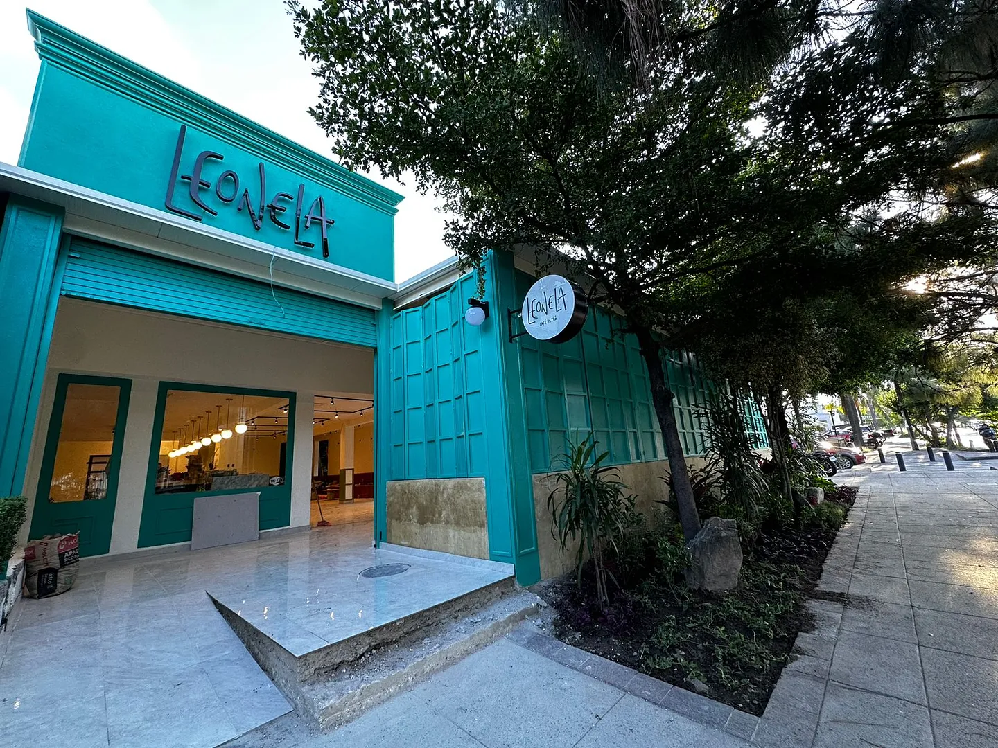 Leonela Café Bistró Chapalita hero image