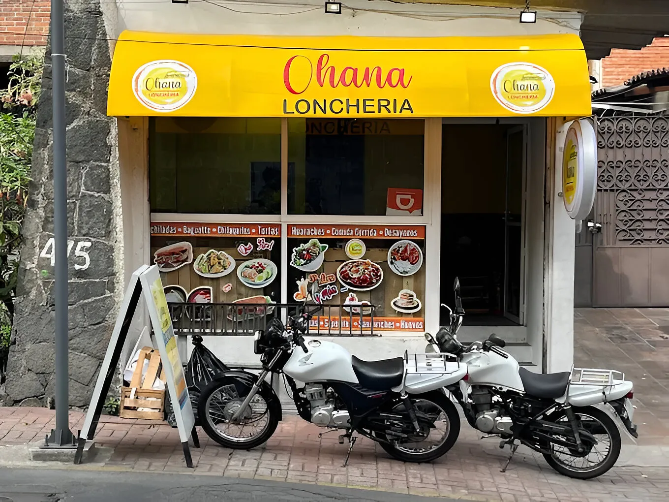 Ohana Loncheria hero image