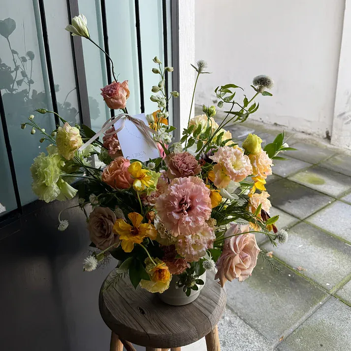 Arreglo en base de cerámica