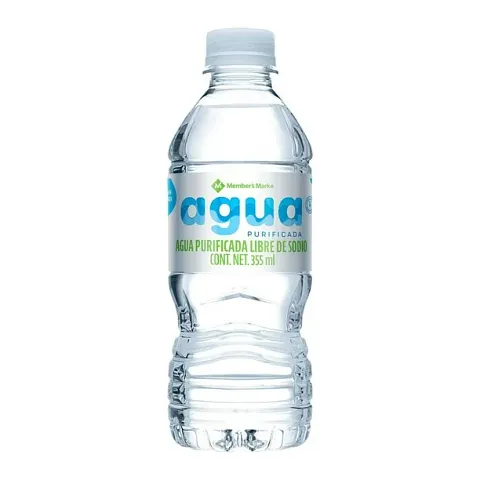 Agua natural embotellada
