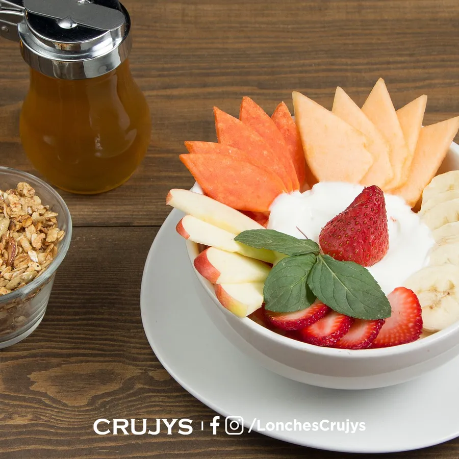 Fruta con Yogurt