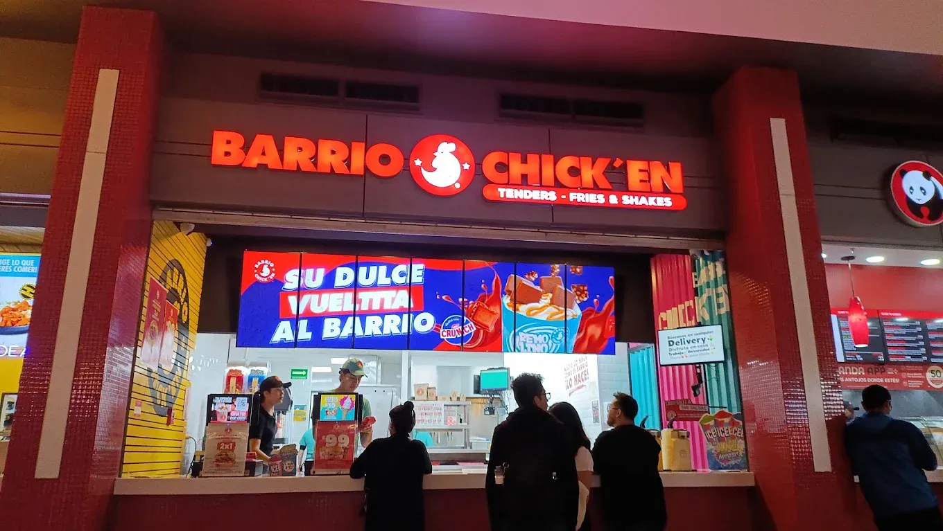 Suc. Oasis Coayacán hero image