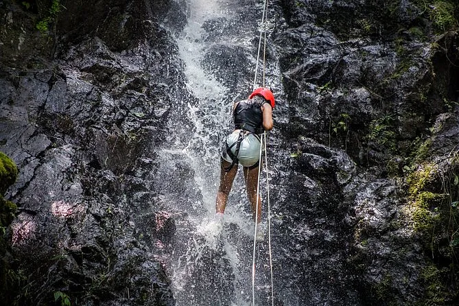 Rappel en Cascadas