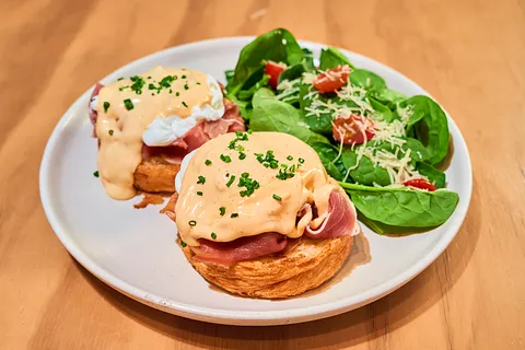 Huevos benedictinos