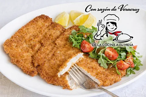 MILANESA DE POLLO EMPANIZADA