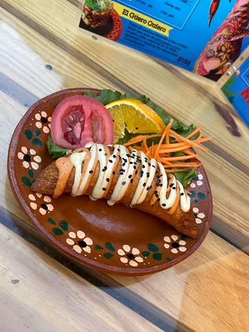 Tacos y Empanadas