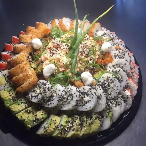 Charola Teriyaky & Rolls