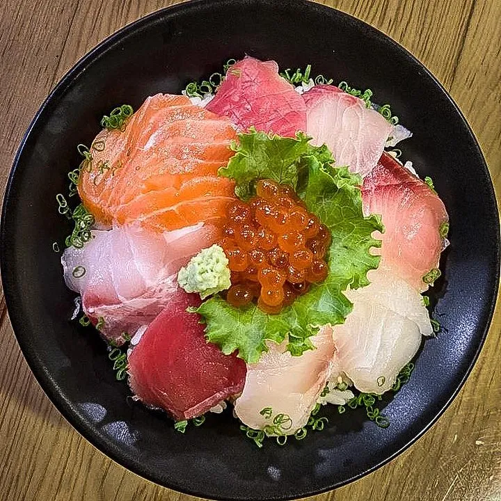 Chirashizushi (130gr)