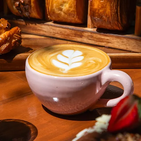 Chai latte (14 oz)