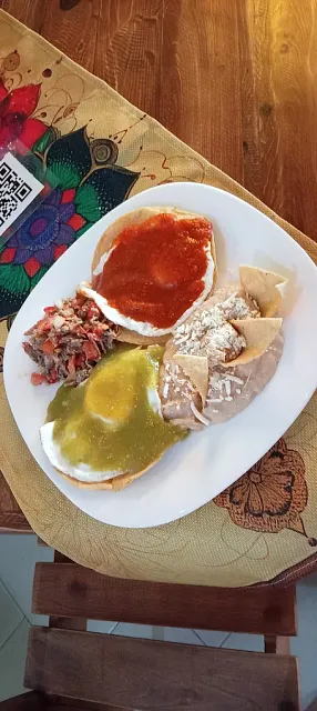 Huevos Divorciados