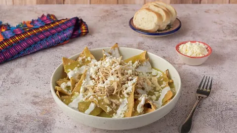 Chilaquiles Verdes con Pollito