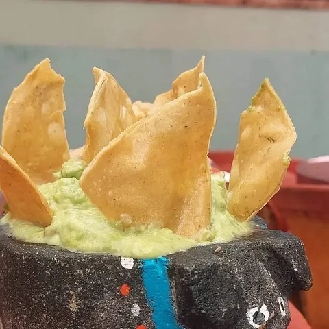 Molcajete Guacamole