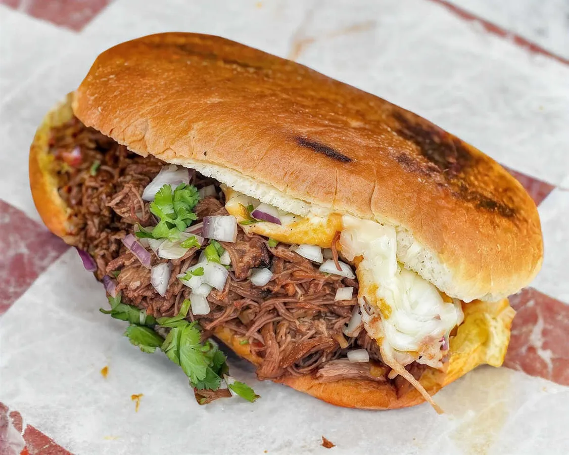 Torta de Birria