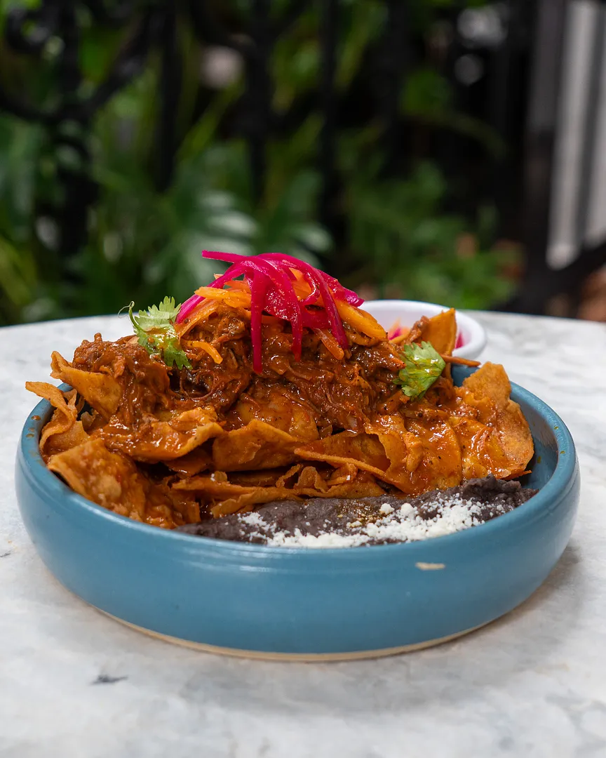 Chilaquiles con Cochinita Pibil