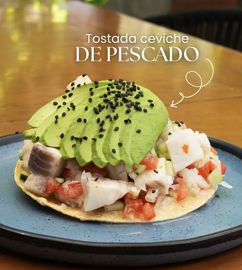 Tostada de ceviche de pescado 